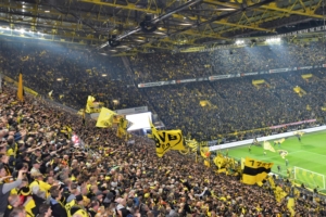 Fotbollsresa till Dortmund - gula väggen