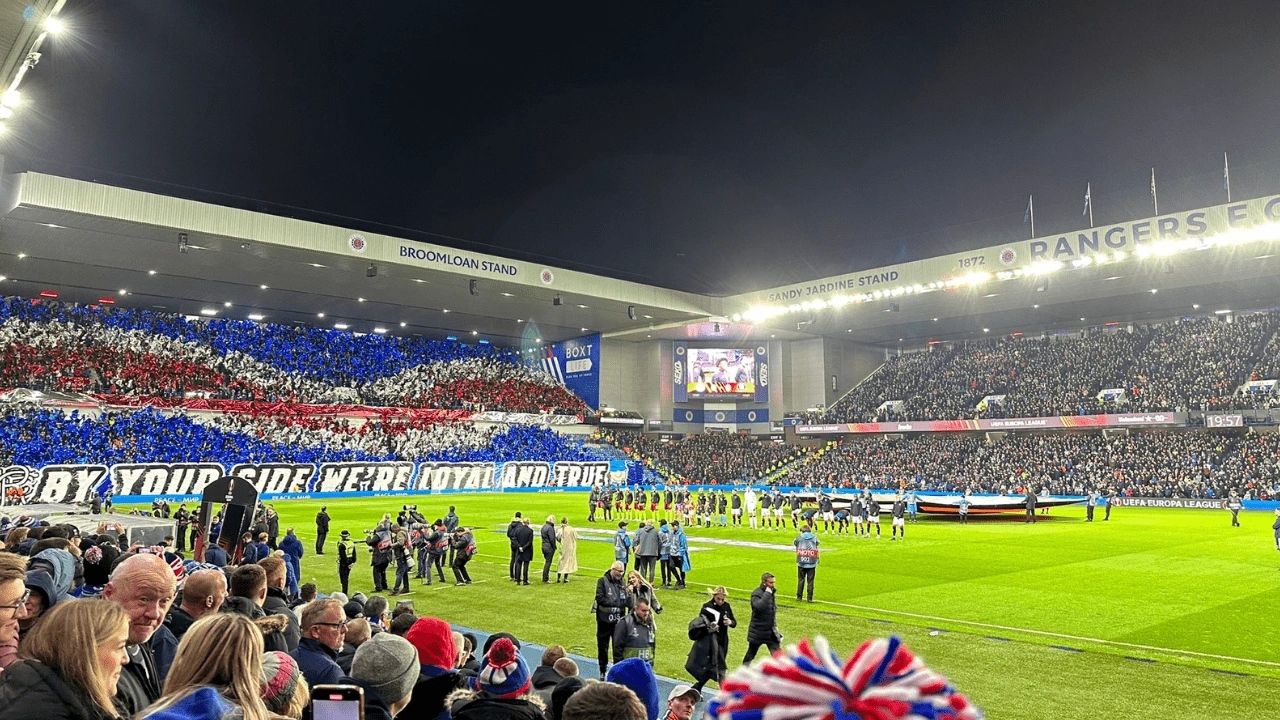 Fotbollsresa till Glasgow: Upplev Old Firm-derbyt på Ibrox